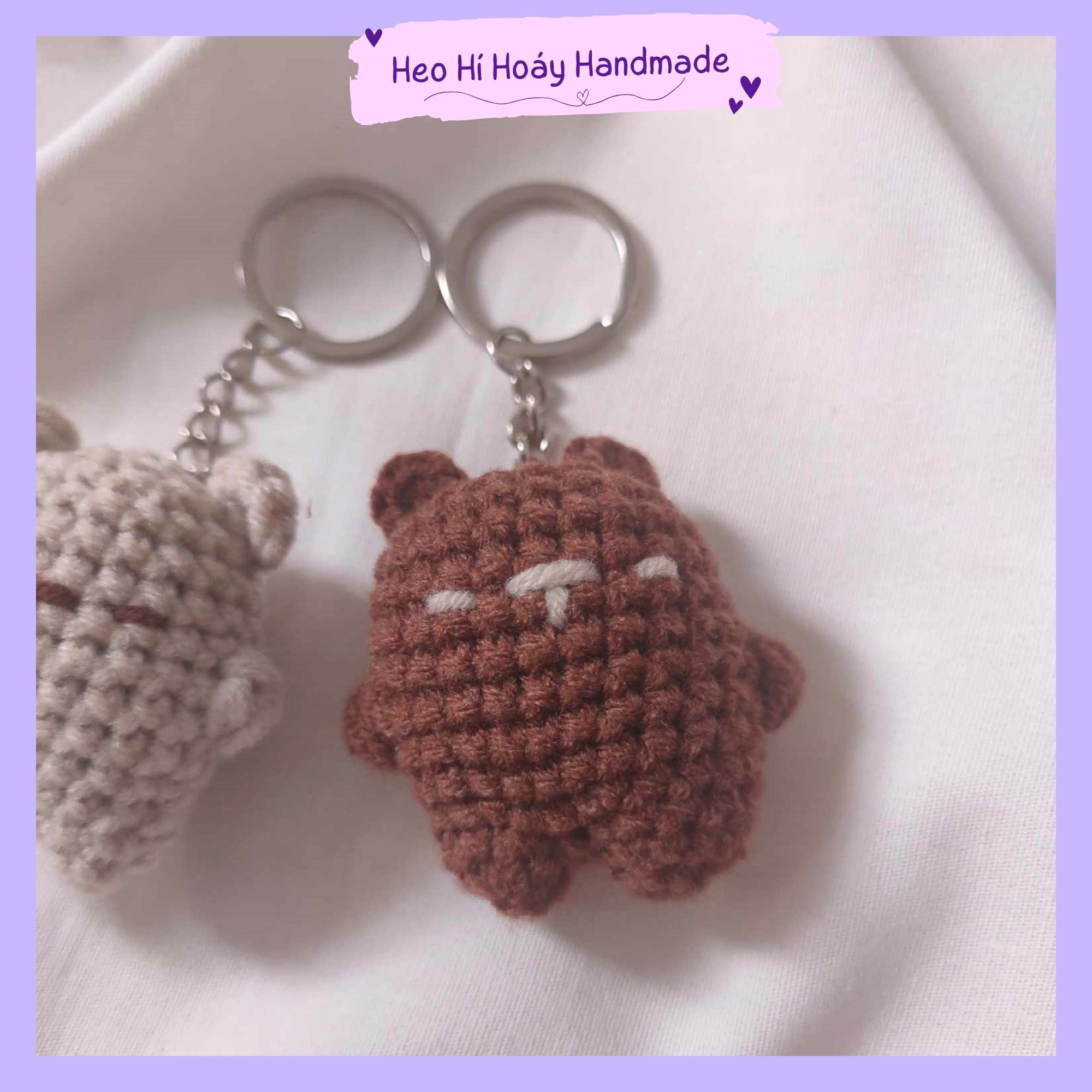 Móc khóa cặp đôi gấu bằng len by Heo Hí Hoáy