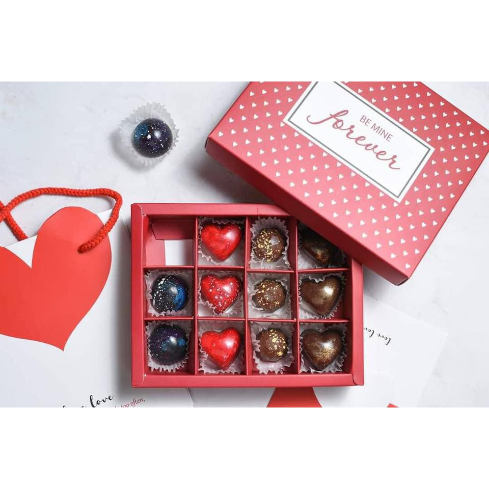 Hộp socola gấp mẫu 9-12-16-24 viên ( không kèm thiệp )