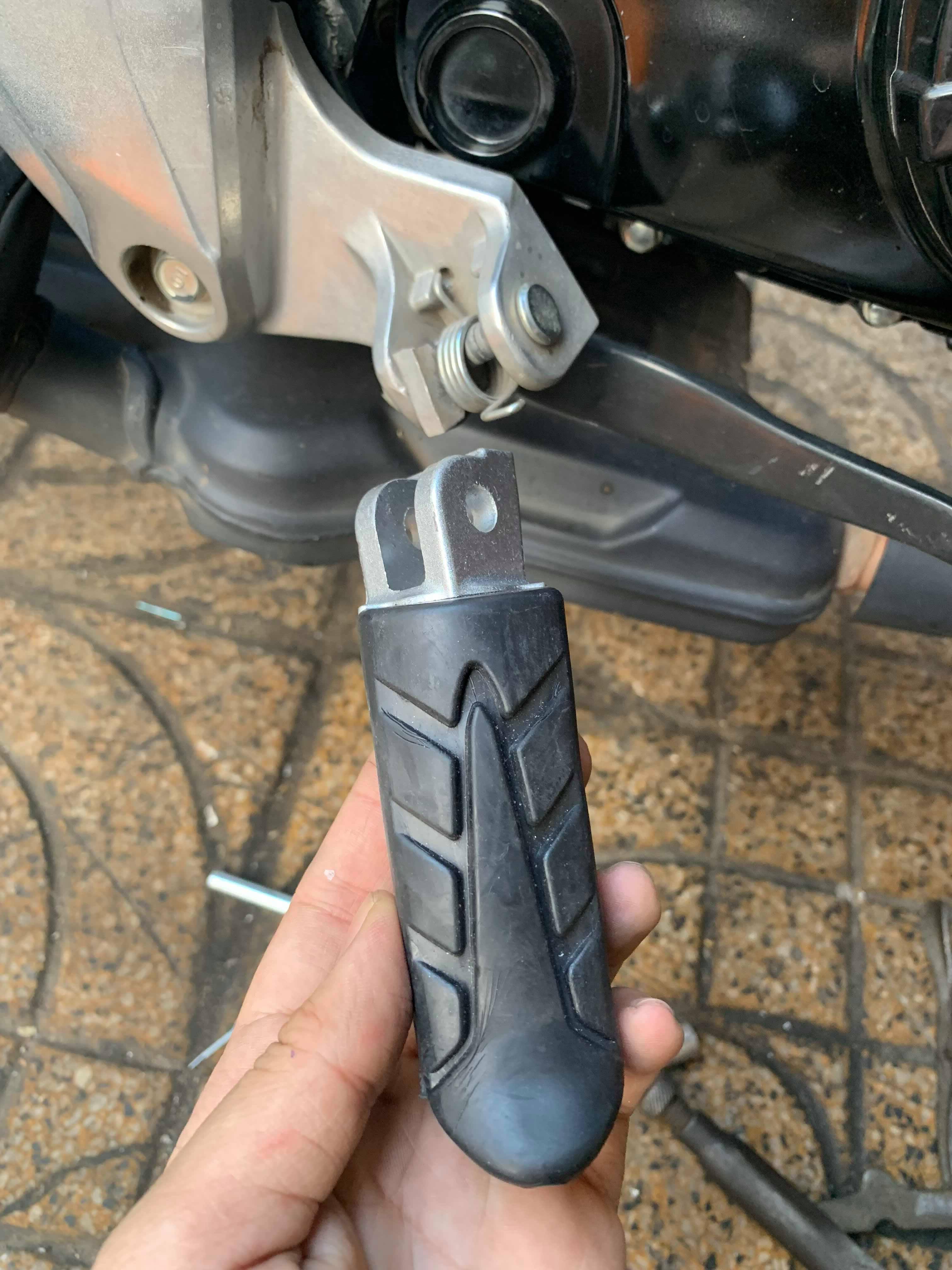 [HCM]Gác chân trước Msx đời mẫu zin 2015 - 2019 thông dụng