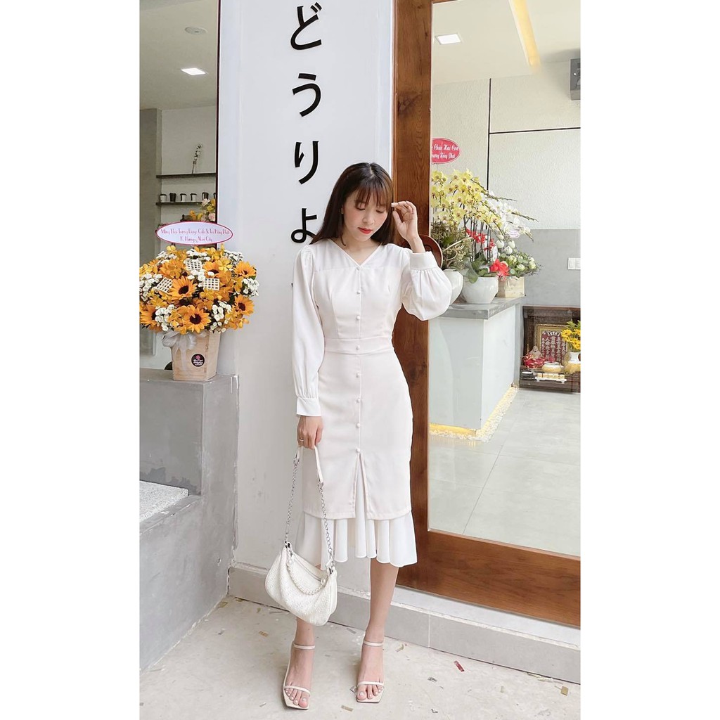 Đầm nude phối voan đuôi cá tay dài
