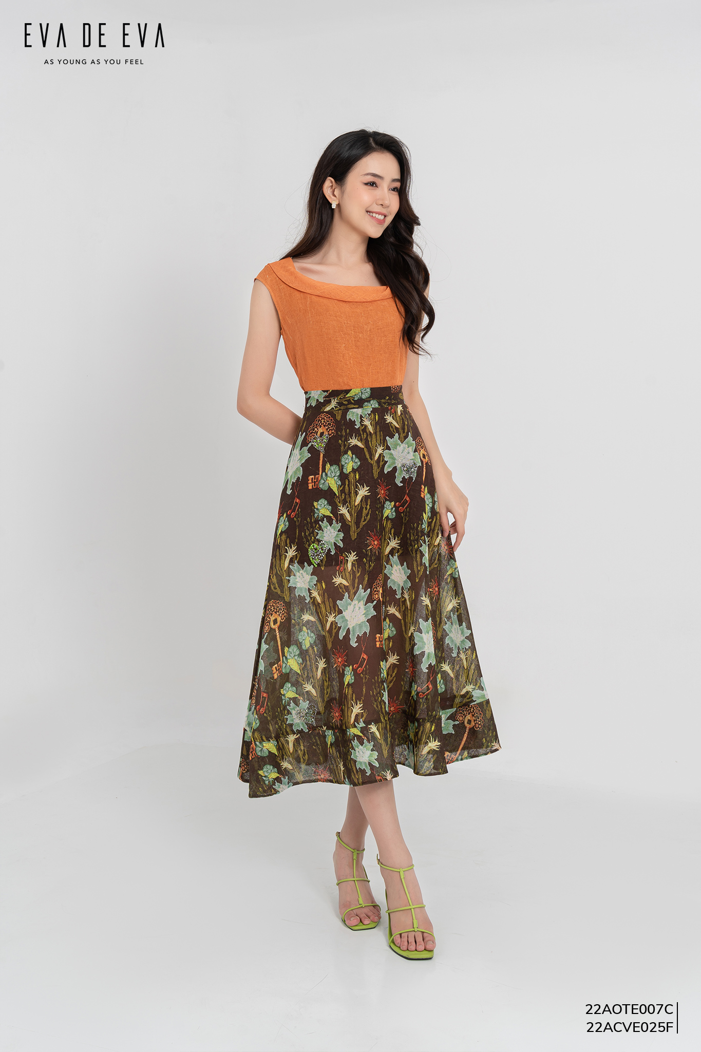 Áo sơ mi sát nách nữ Eva de Eva 22AOTE007C