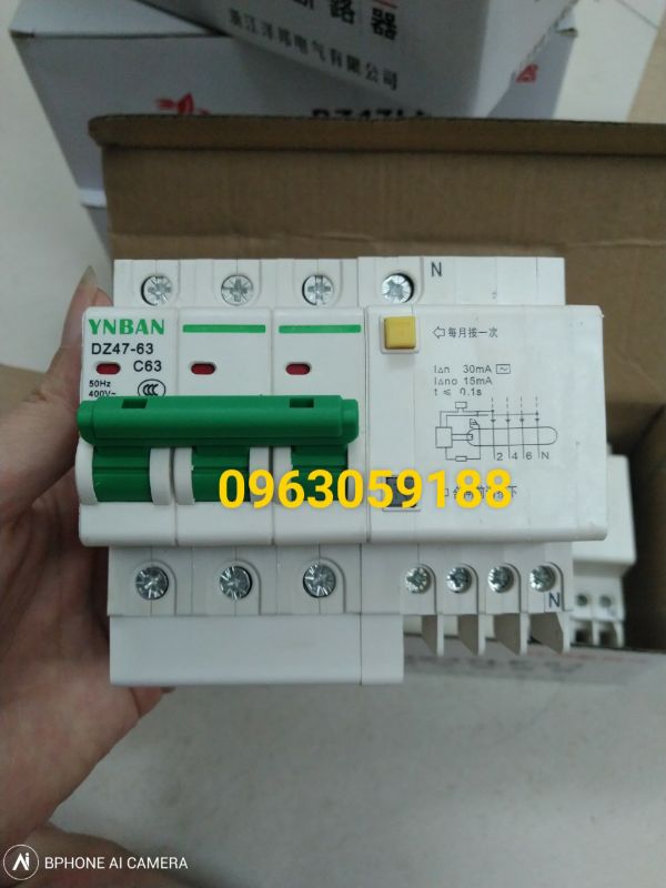 Aptomat chống giật 3 pha 32A