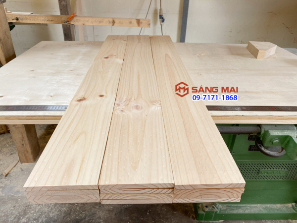 [MS105] - Tấm gỗ thông mặt rộng 14cm x dày 1,2cm x dài 120cm + gia công láng mịn 4 mặt