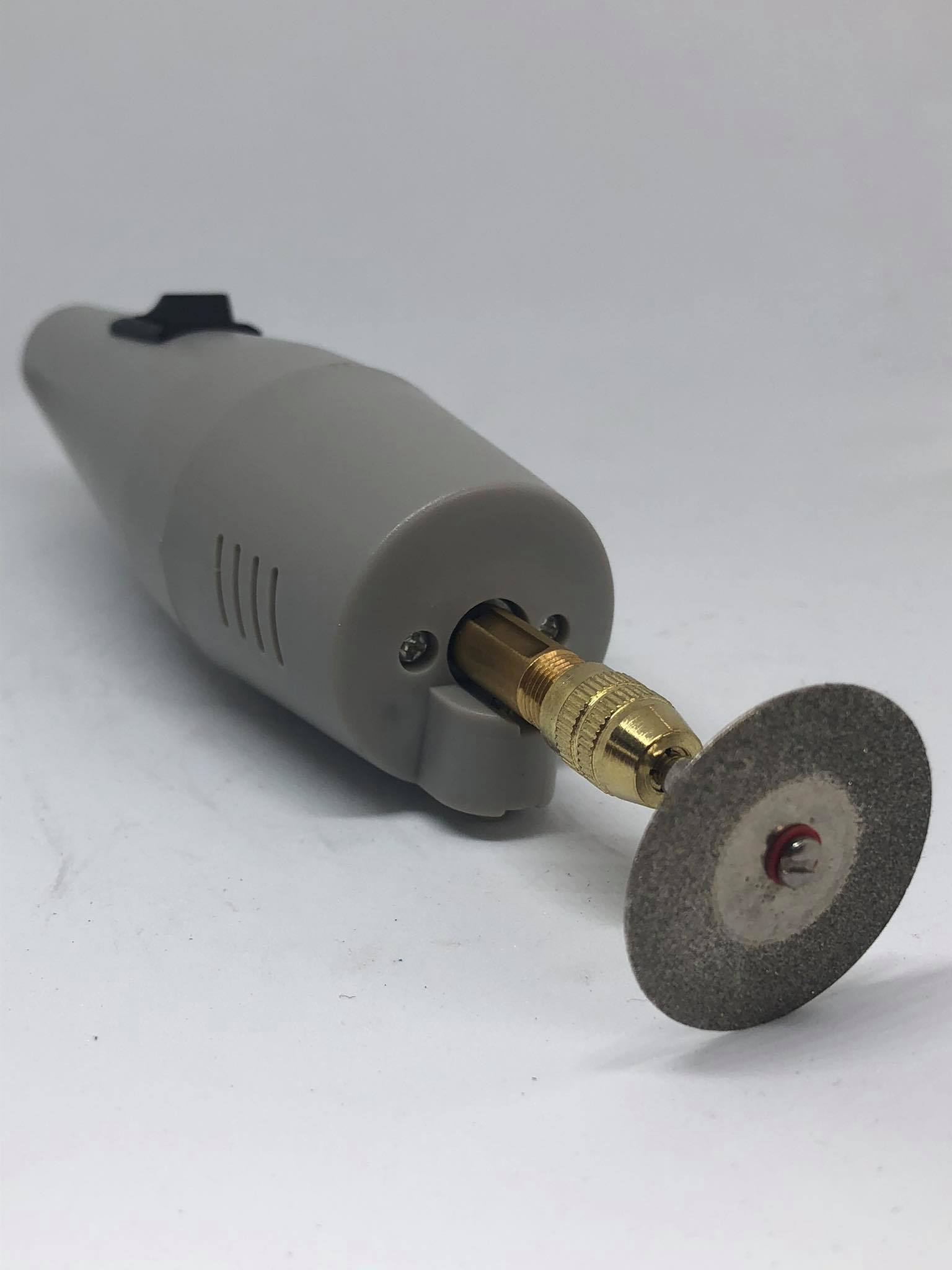 Máy Cắt Cựa Gà Chạy Điện - Kèm 1 Lưỡi Cắt