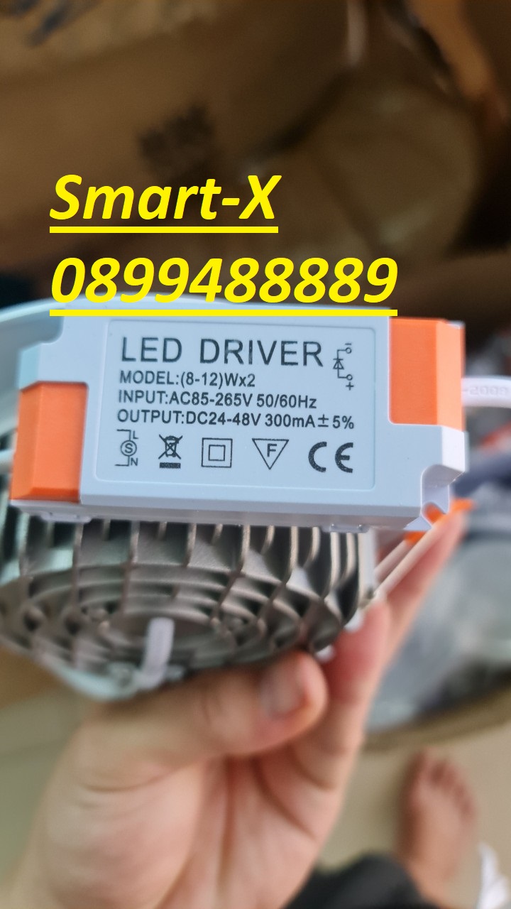 ĐÈN LED ÂM TRẦN MẮT TRÂU 12W , PHI 110 ĐẾ ĐÚC TẢN NHIỆT ( 3 CHÉ ĐỘ MÀU )