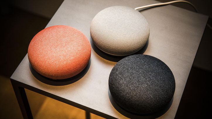 [Hoàn Tiền MAX] Loa thông minh Google Nest Mini (Google Home Mini thế hệ 2) Google Nest Mini smart speaker with Google Assisstant