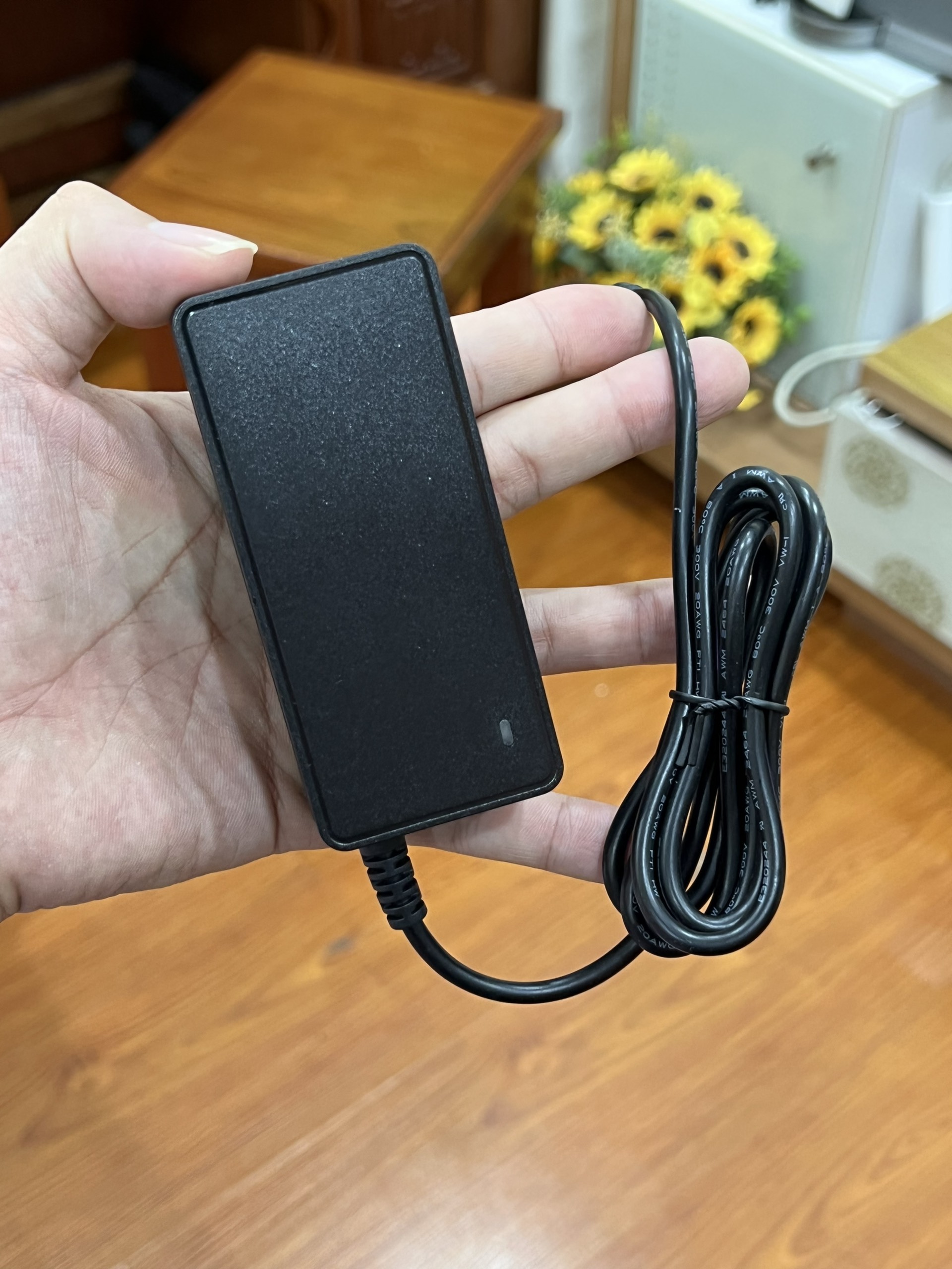 Bộ nguồn adapter 12v 4a cho thiết bị mạng linksys