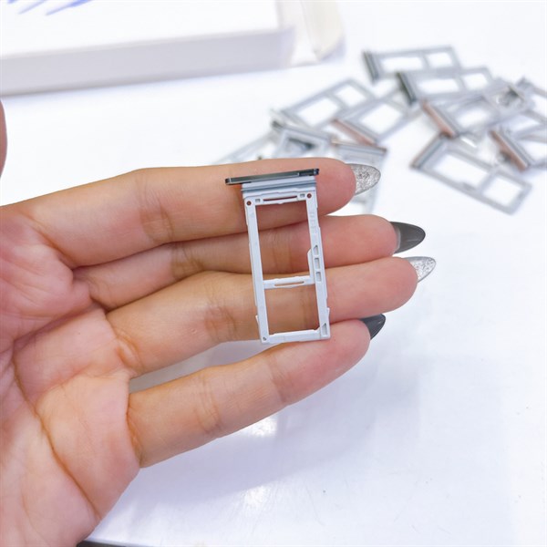 Khay sim Samsung Note 20 Ultra hàng như hình.