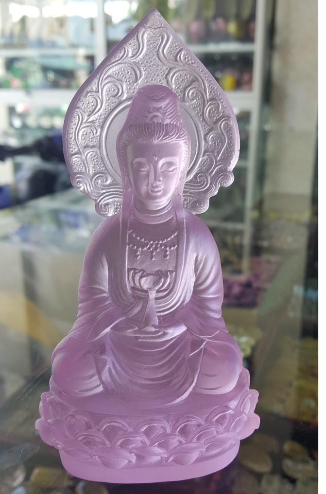 Tượng Quan Âm Đá Lưu Ly