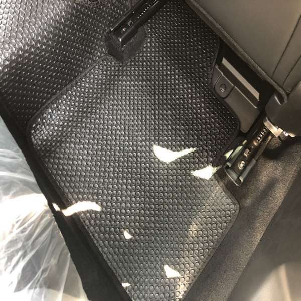 Thảm lót sàn Mazda CX3, CX-3 thương hiệu Kata - Tặng kèm 1 đôi gương cầu lồi và bảng số điện thoại