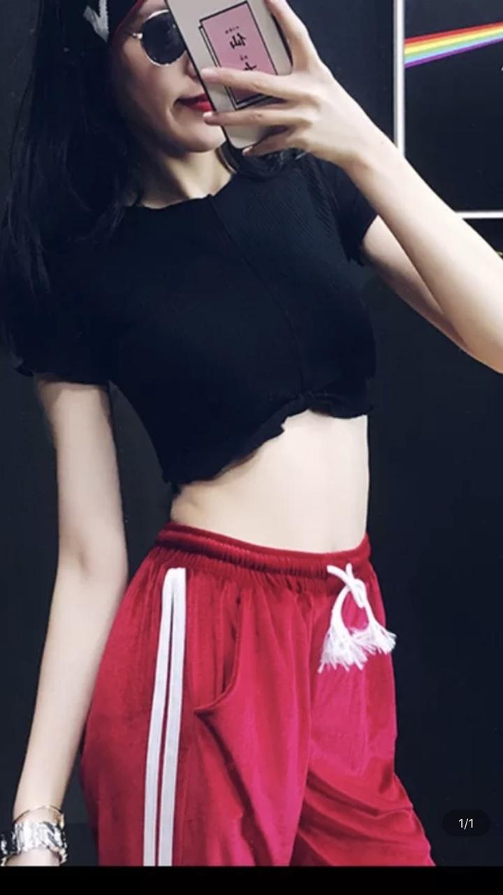 Áo thun gân tay ngắn form croptop xoắn eo cá tính tts0380