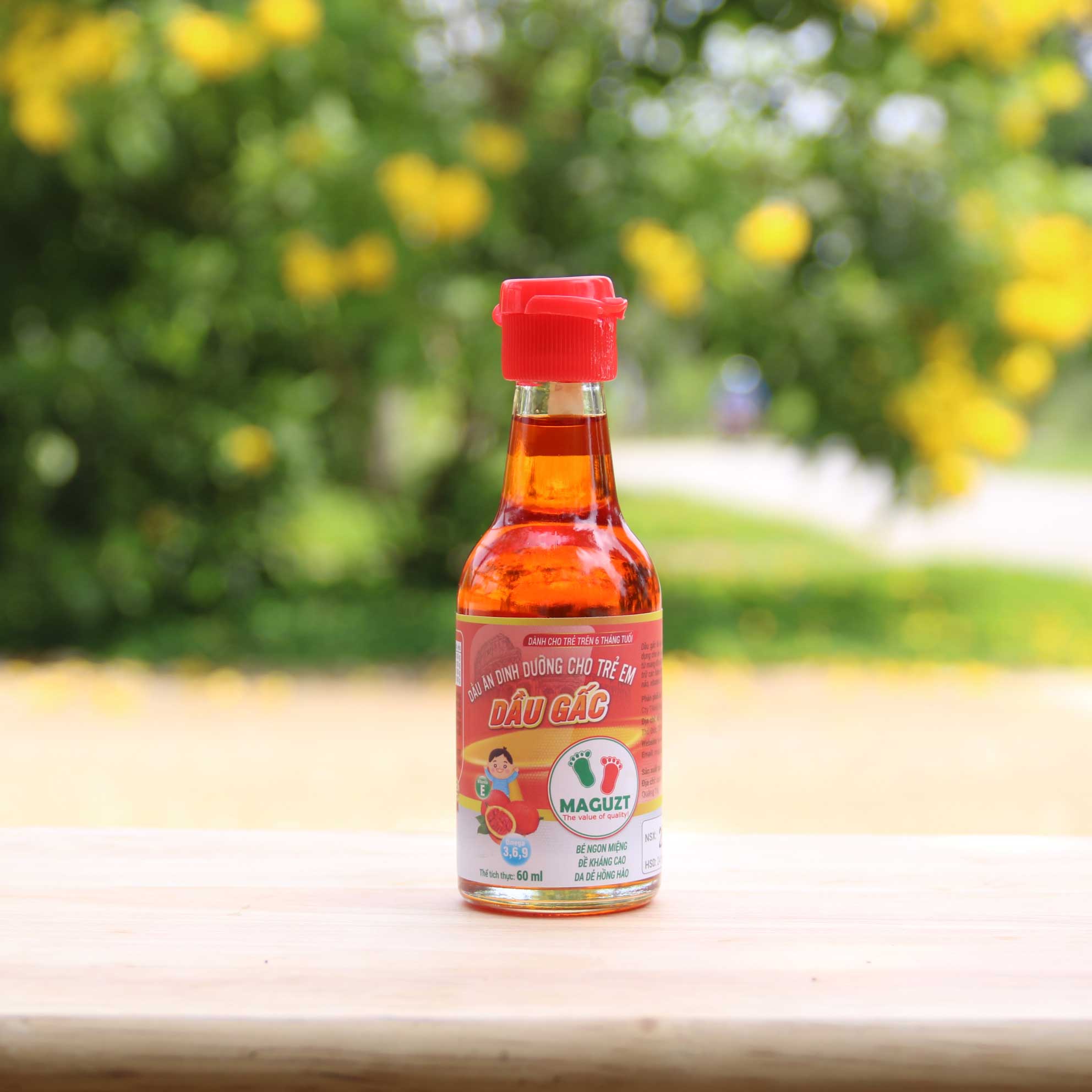 Dầu gấc cho bé ăn dặm Maguzt