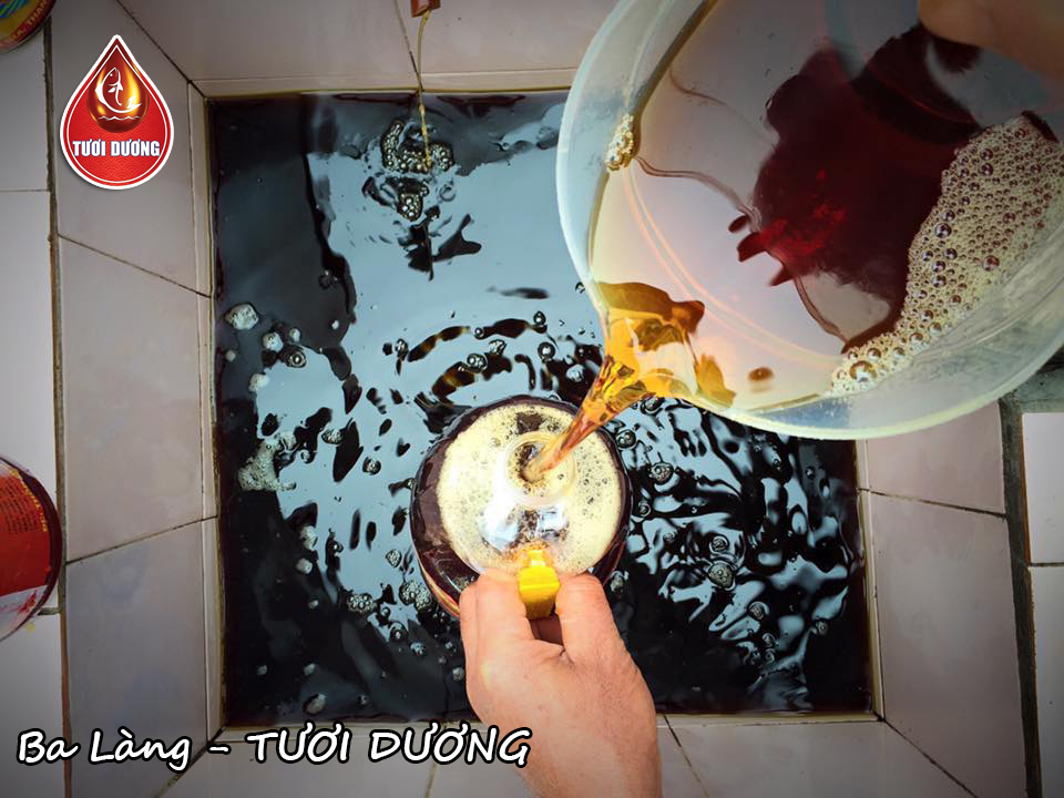 Nước mắm Ba Làng cốt cá cơm loại 1lit