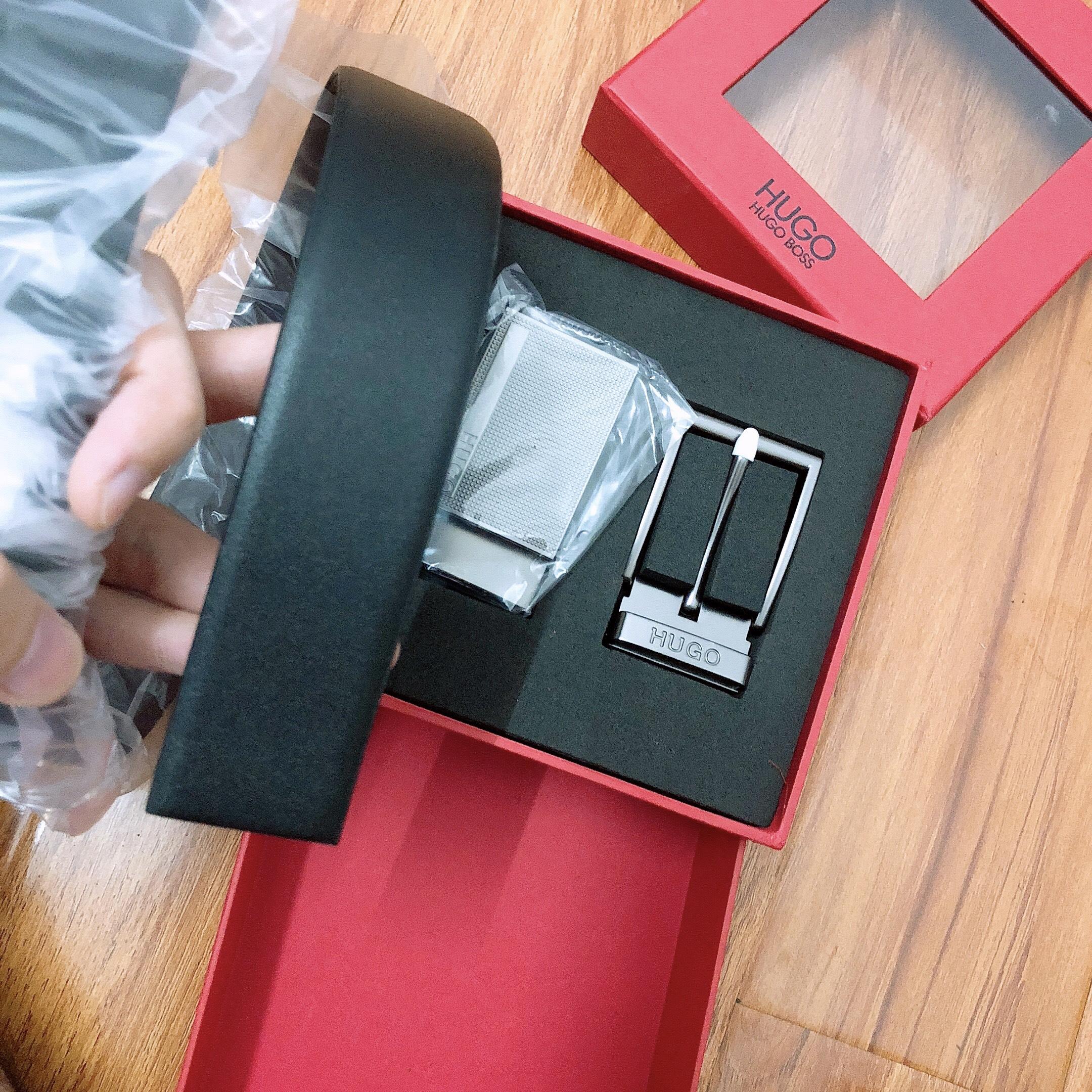 Set Nịt Hugo Boss Hộp Đỏ 2 Mặt