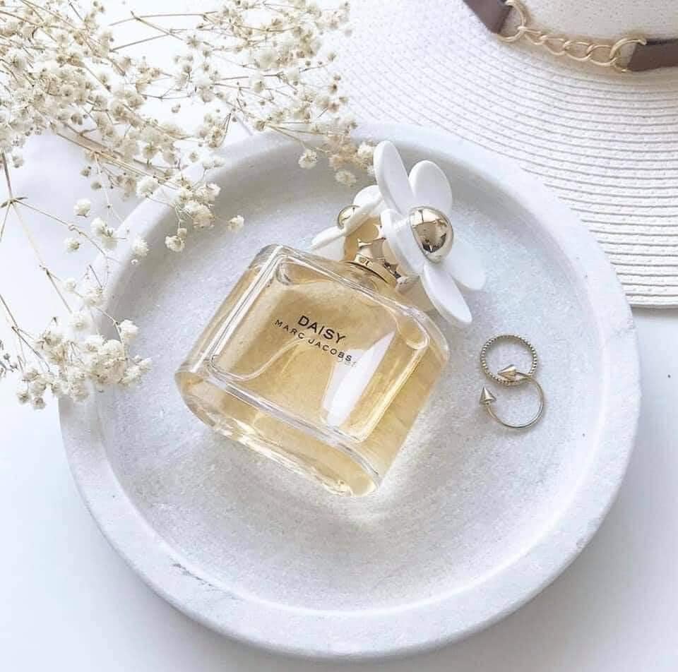 Nước hoa Daisy Marc Jacob hoa c&uacute;c EDT 50ml
