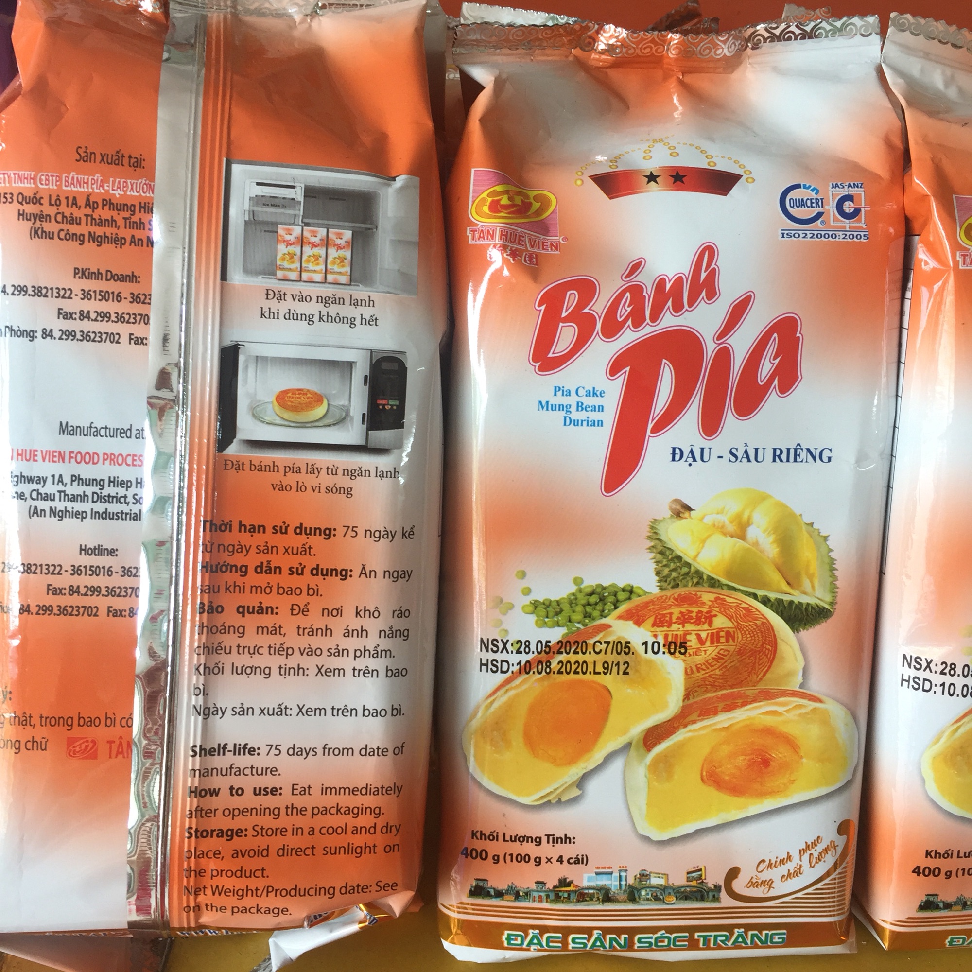 Bánh Pía Đậu-Sầu riêng-Trứng muối (Pia cake-Mung bean-Salt egg)