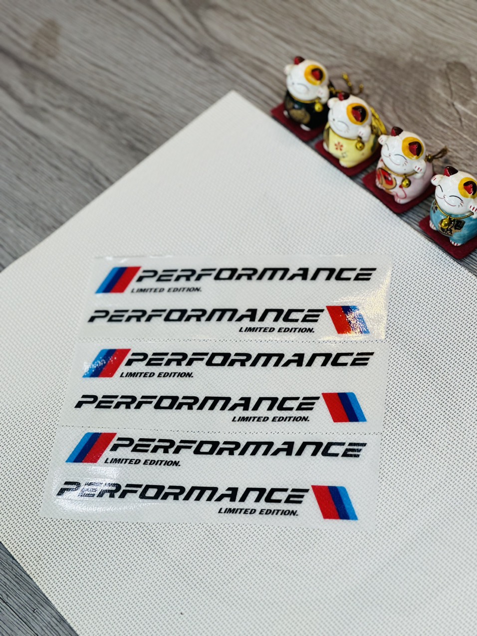 Tem Dán Hông xe Performance limited edition