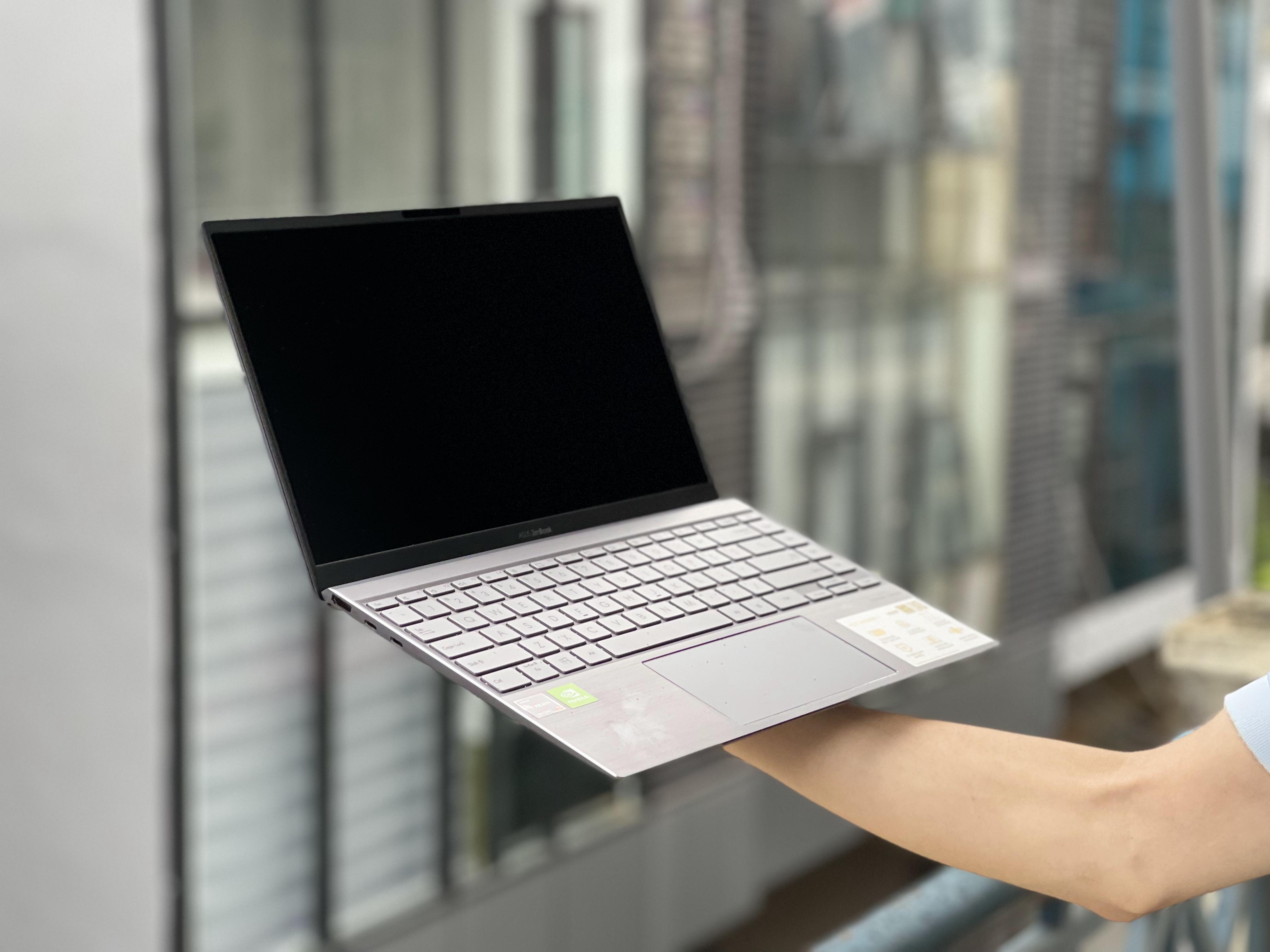 [New 2023] Laptop Lenovo Ideapad Gaming 3 2023 (Ryzen 7-7735HS, 16GB, 512GB, RTX 4050 6GB, 15.6" FHD 120Hz)
