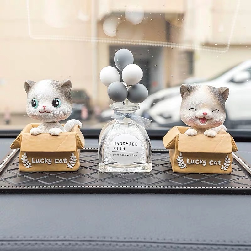 Set mèo Lucky trang trí taplo xe hơi cao cấp chính hãng