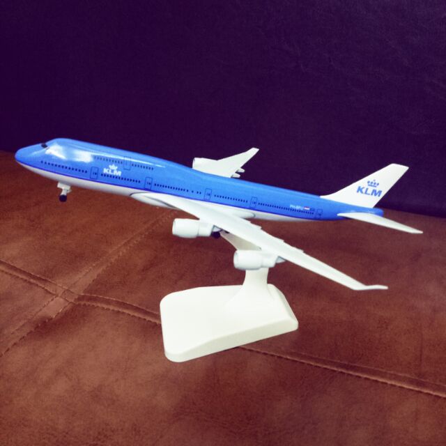Mô hình máy bay tĩnh KLM 20cm B747