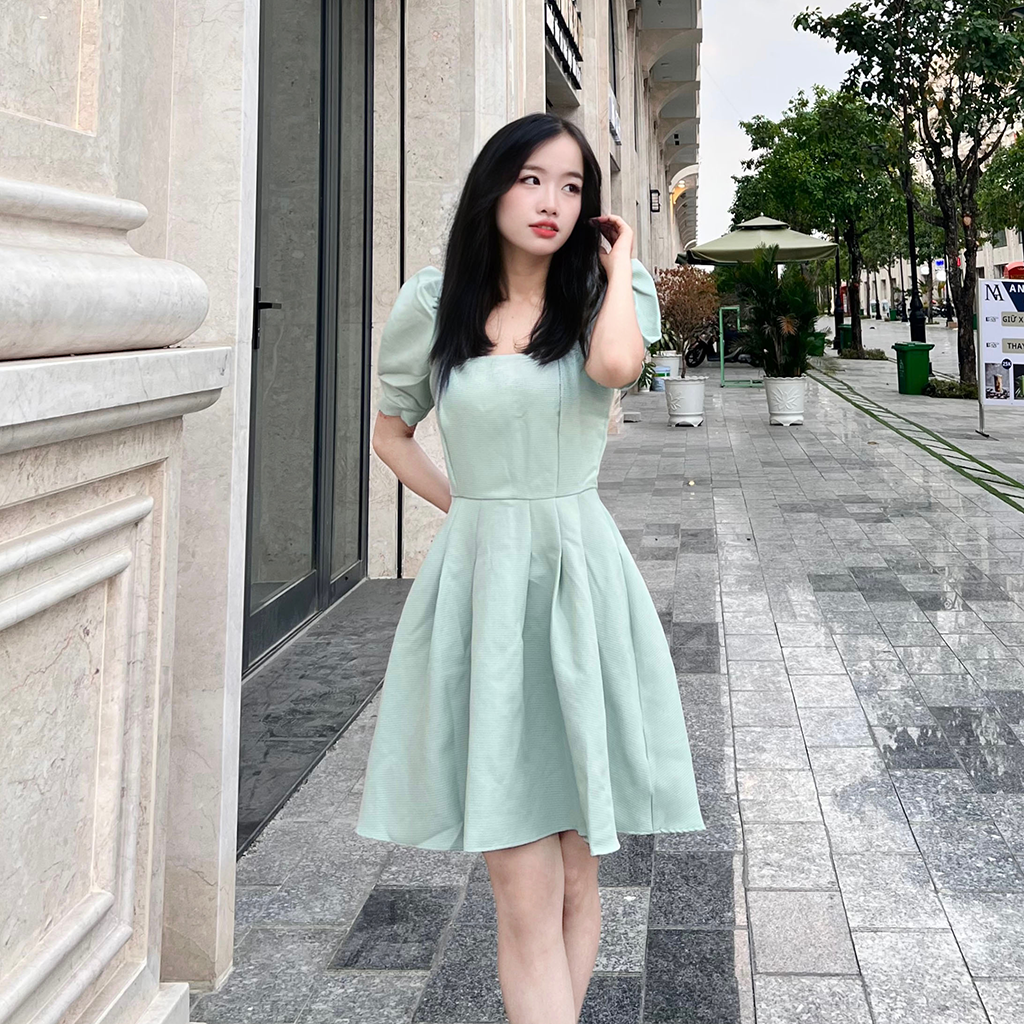 Đầm xoè dự tiệc tay phồng Moolys MD008