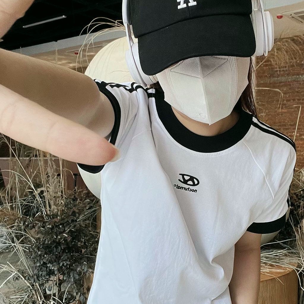 Áo thun babytee thêu chữ N unisex màu trắng đen basic, Áo phông form baby tee nam nữ xuongmaythuhien