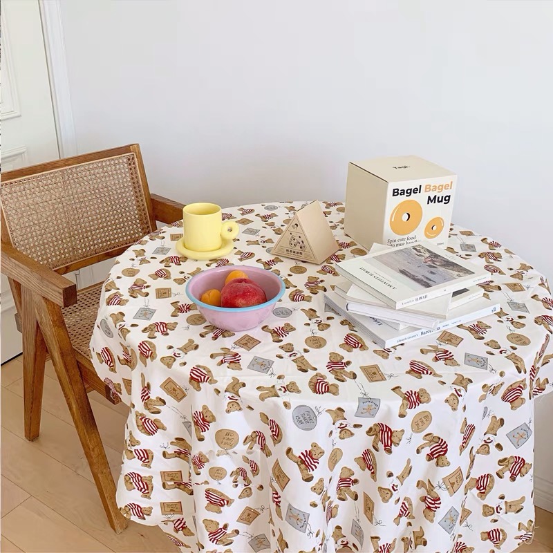 Khăn trải bàn/ Thảm picnic hình gấu. Bear