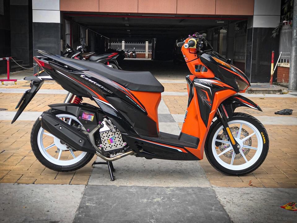 Mica chóa đèn hậu Vario click đời 2018 đến 2023