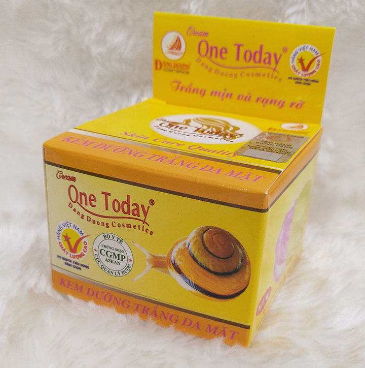 Kem Dưỡng Trắng Da Mặt One ToDay