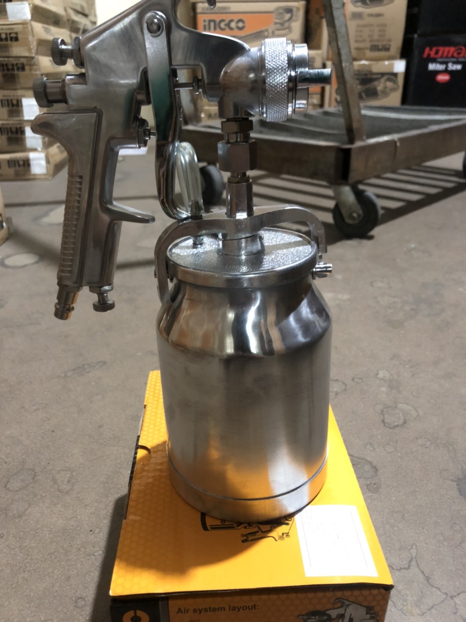Súng phun sơn 1000cc ingco ASG3102