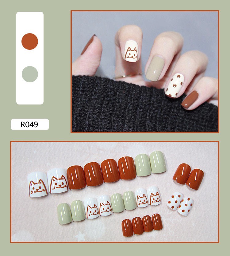 Bộ móng giả xanh bơ bé mèo chấm bi nailbox 24 móng tay úp móng ngắn r049