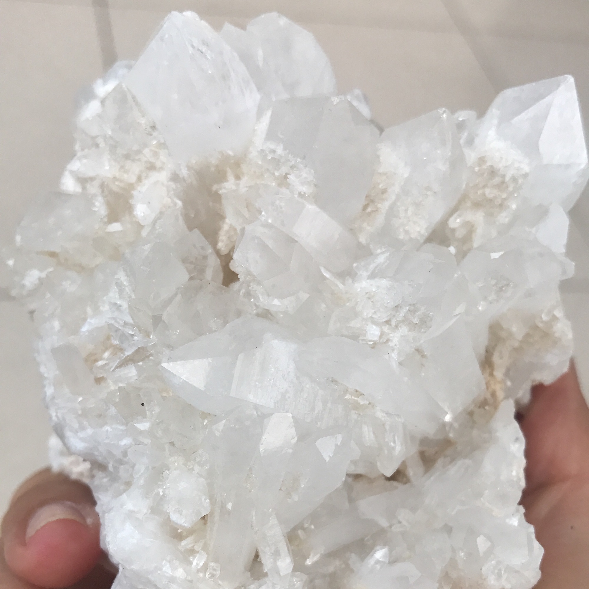 Đá Thạch Anh trắng tinh pha lê lấp lánh