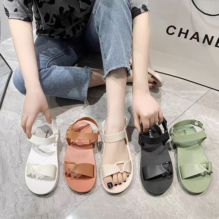 Sandal caosu nữ hot trend