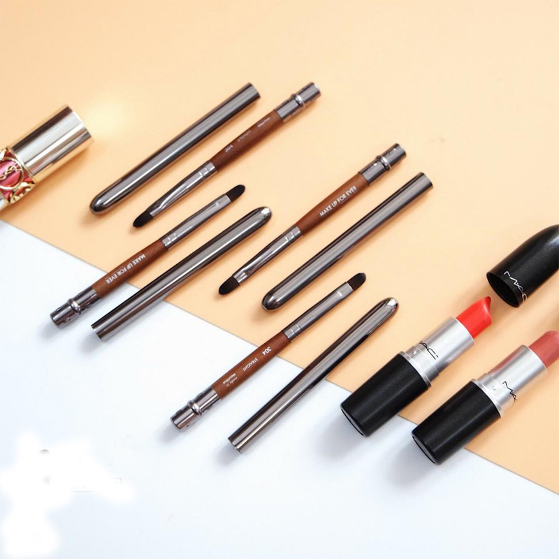 [HCM]Cọ Môi Make Up Forever #304