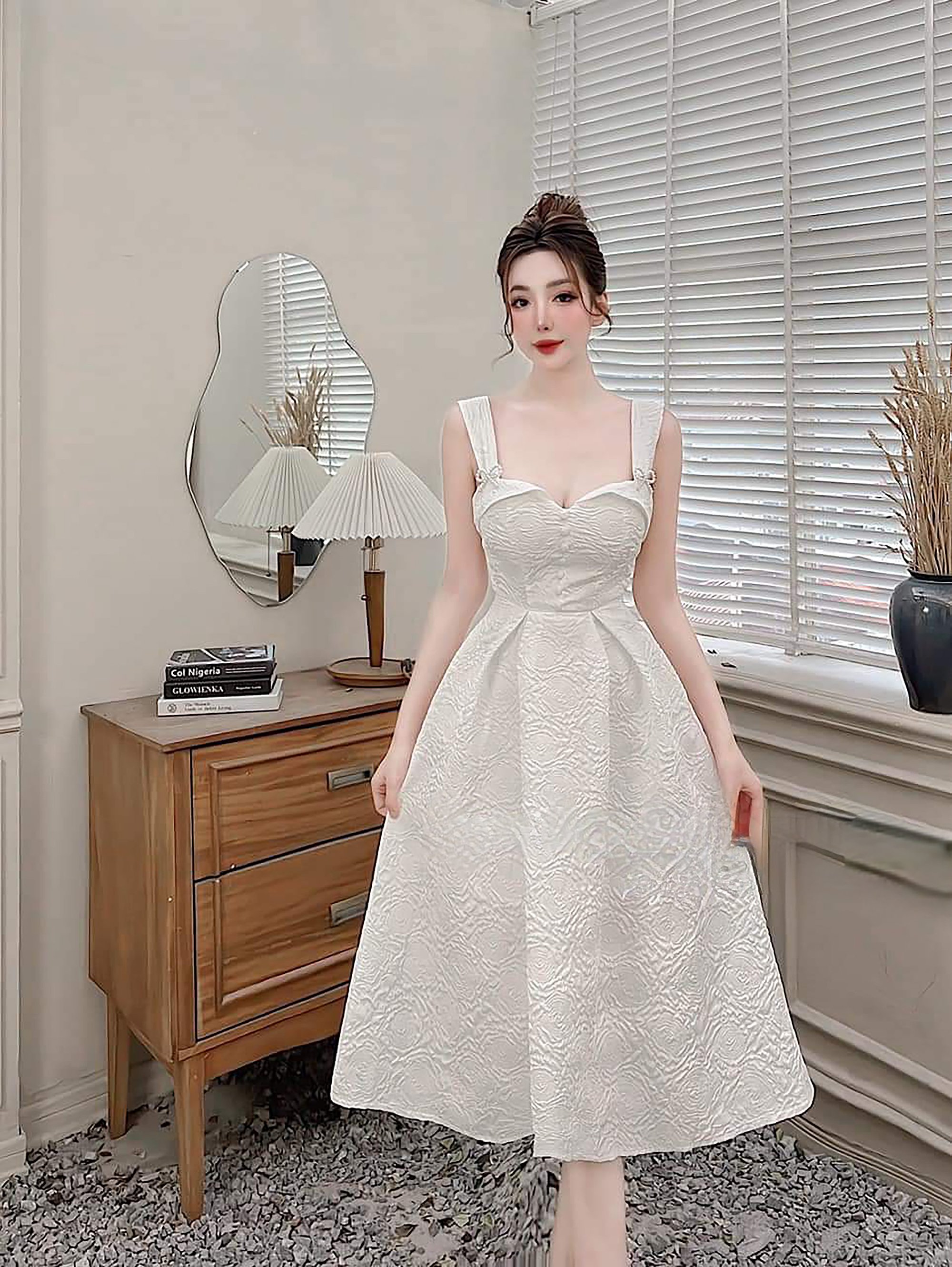 Đầm thiết kế hai dây, đầm dự tiệc dáng xòe xốp hoa hồng gấm sang chảnh