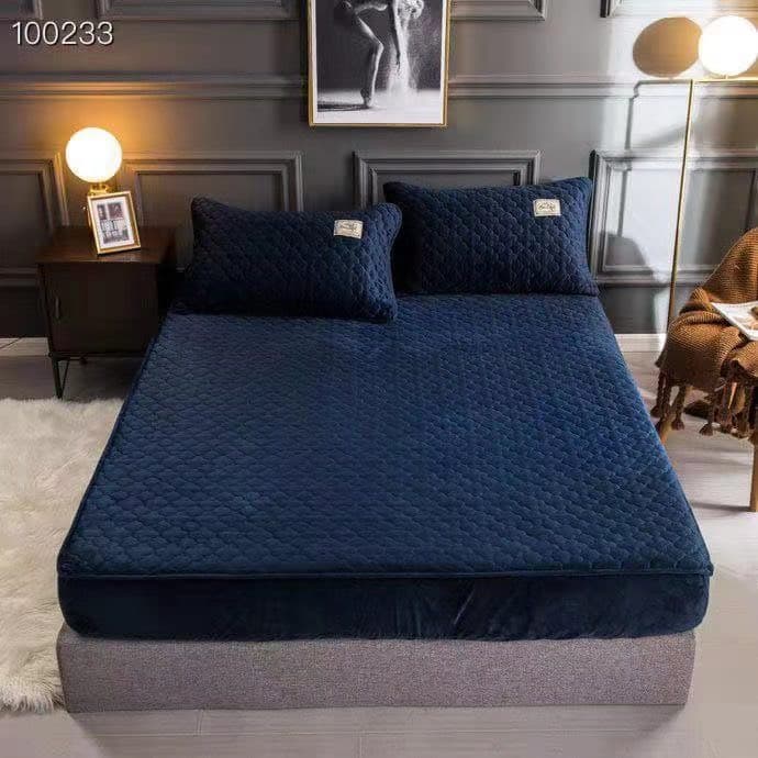 THẢM TRẢI GIƯỜNG NỈ NHUNG MUJI ( 1 GA + 2 VỎ GỐI)
