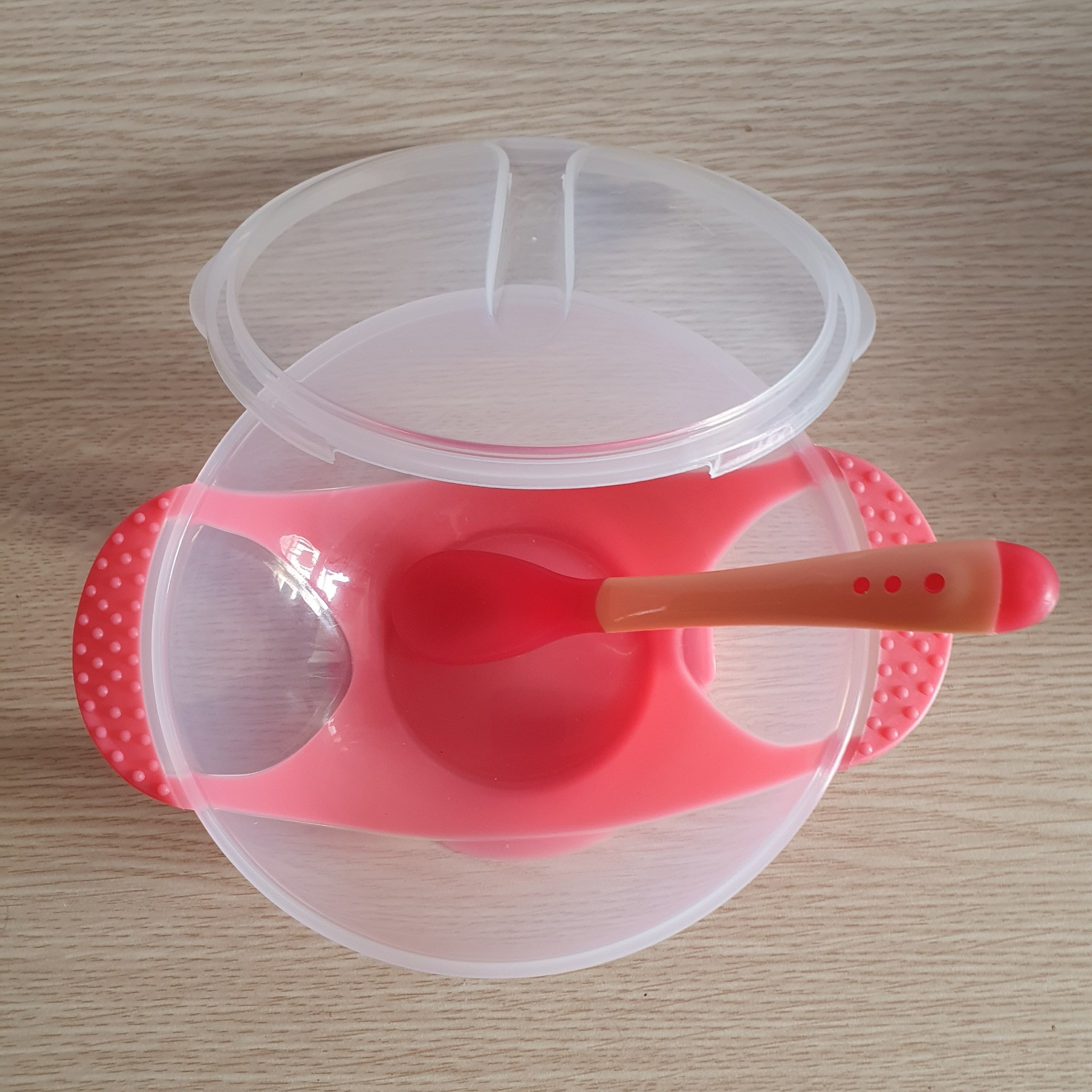 Bát ăn dặm chống đổ kèm thìa