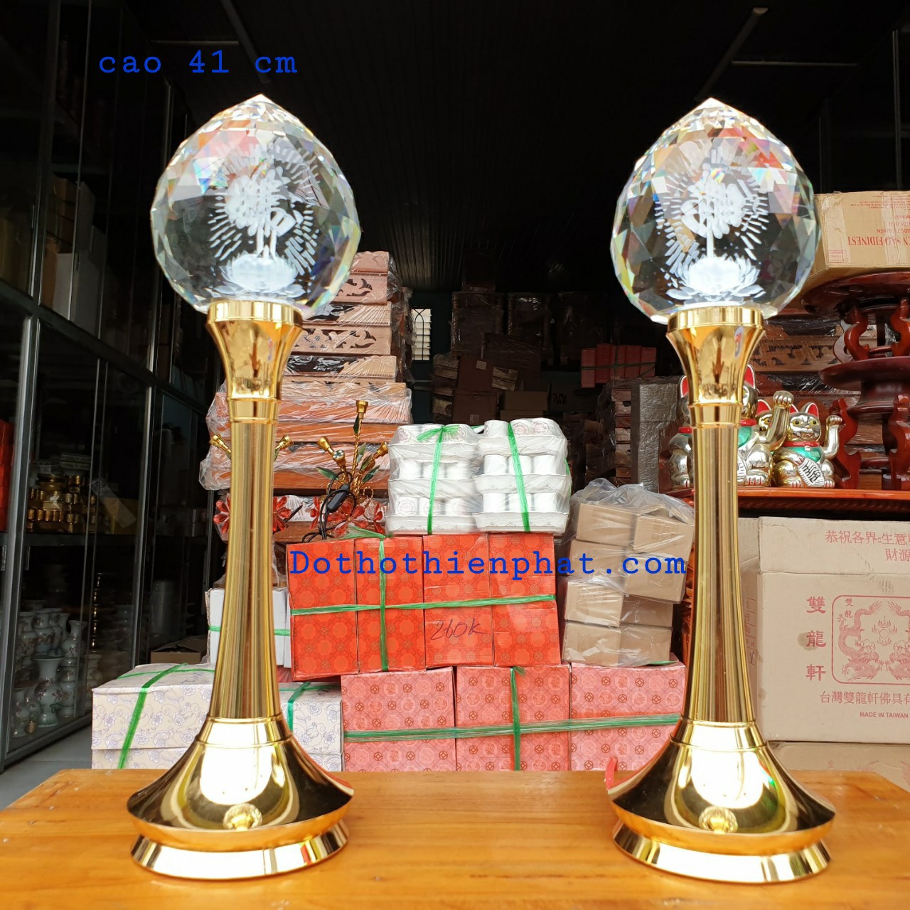 Cặp đèn thờ pha lê trái đào cao 41cm