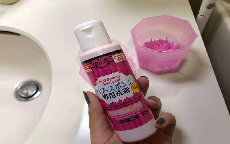 Nước rửa cọ trang điểm, nước giặt mút trang điểm Daiso - 80ml