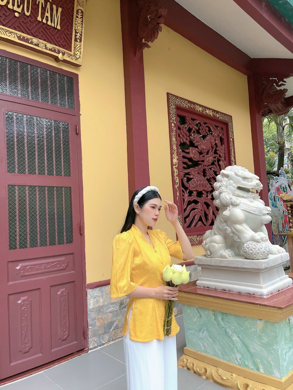 ÁO BÀ BA GẤM CỔ TIM TAY PHỒNG