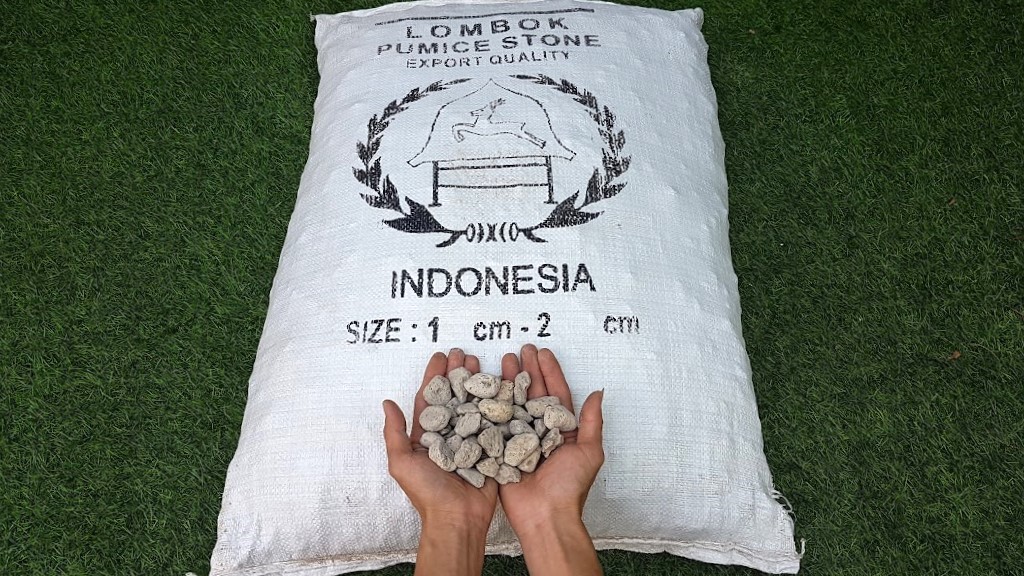 Đá indonesia pumice stones size 1-2cm bao 50lit tầm 16-21kg trồng hoa lan cây cảnh và sen đá