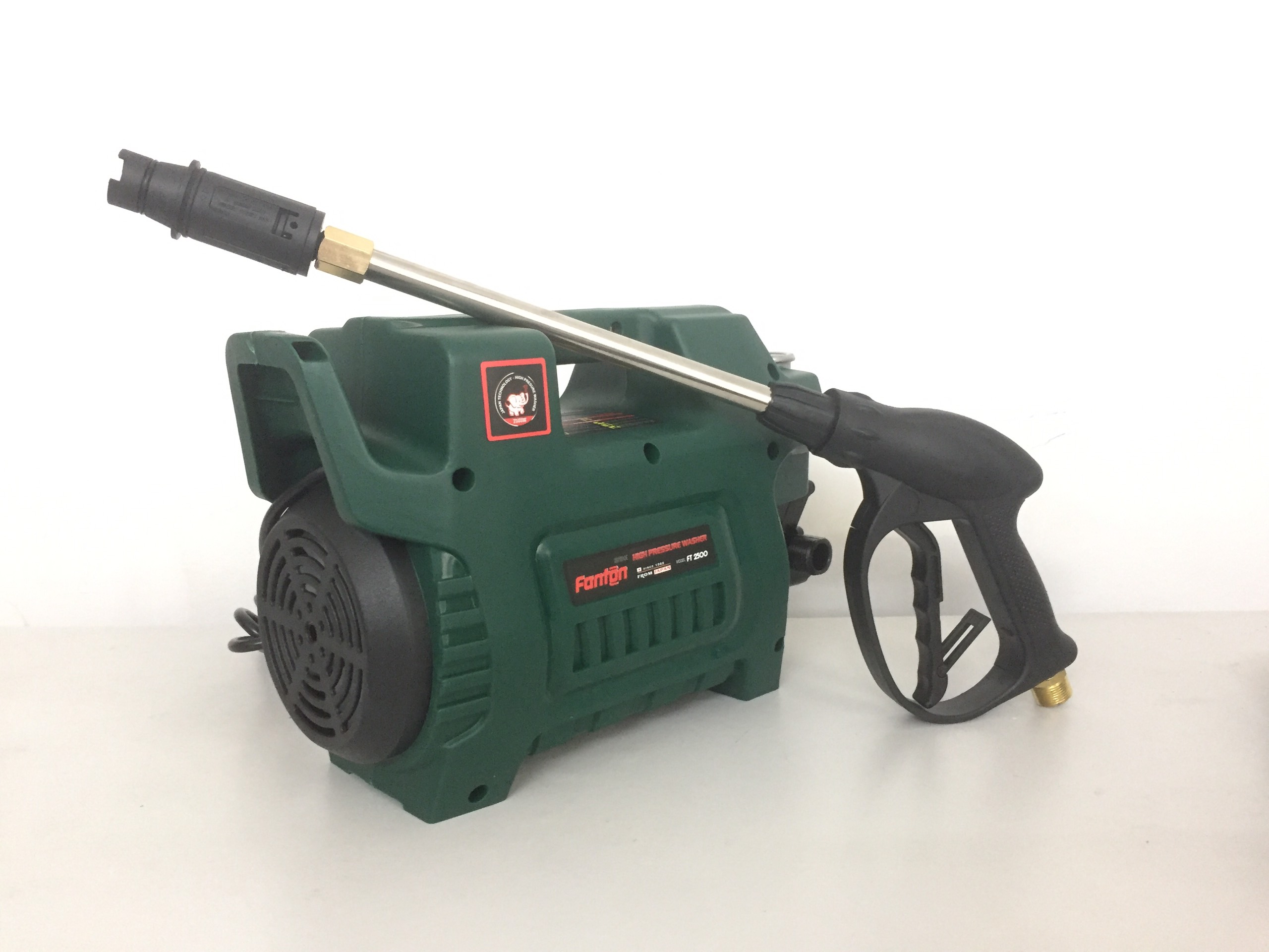 Máy Rửa Xe 2500W Fanton FT2500
