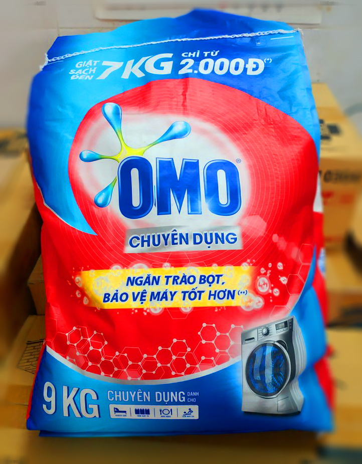 Bột giặt OMO chuyên dụng 9kg
