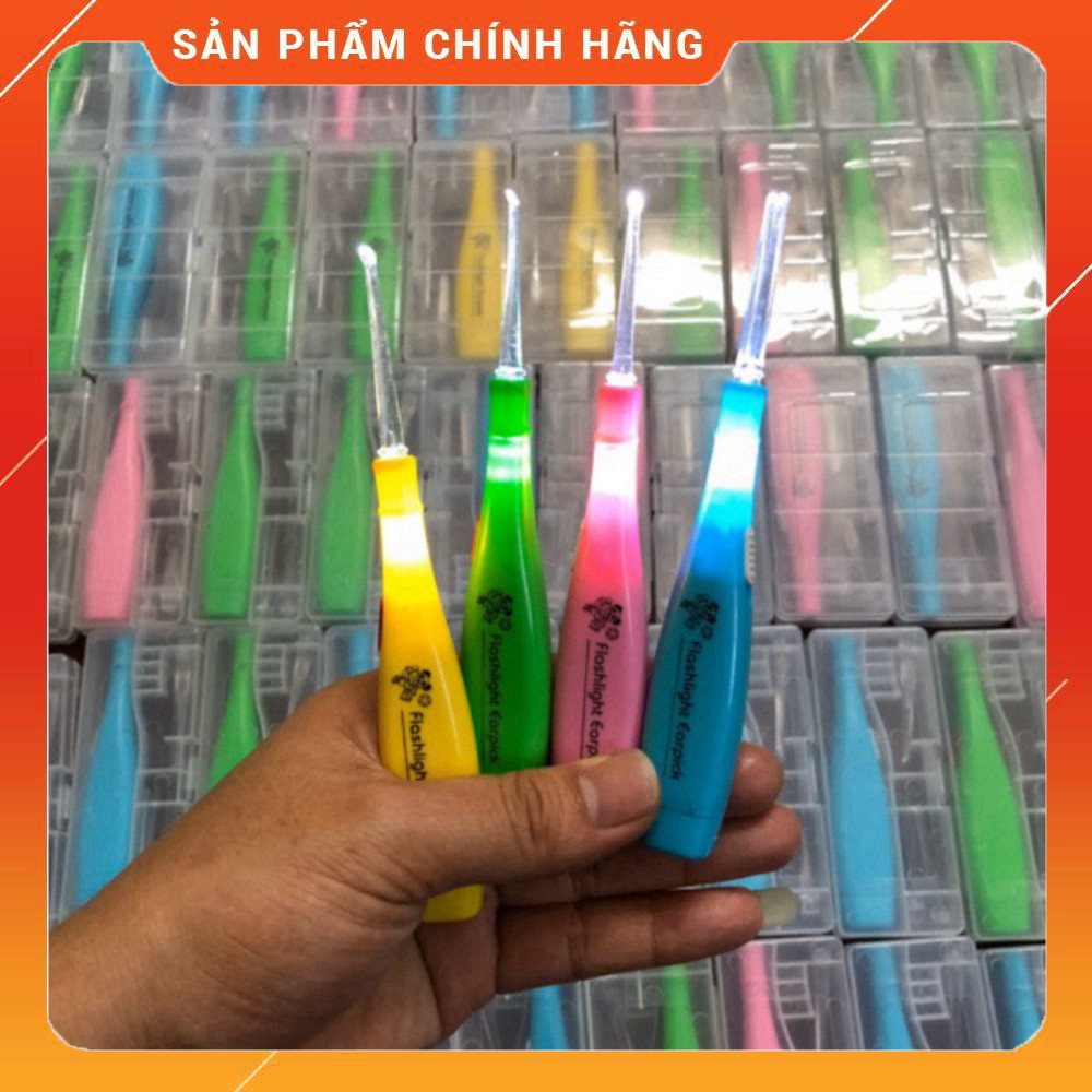 Cây dụng cụ lấy ráy tai cho bé có đèn soi