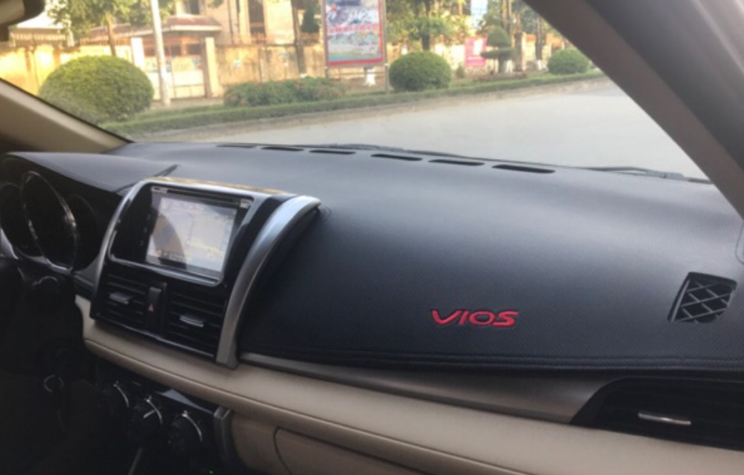 Thảm taplo Vios 2014-2017 (Da carbon cao cấp)