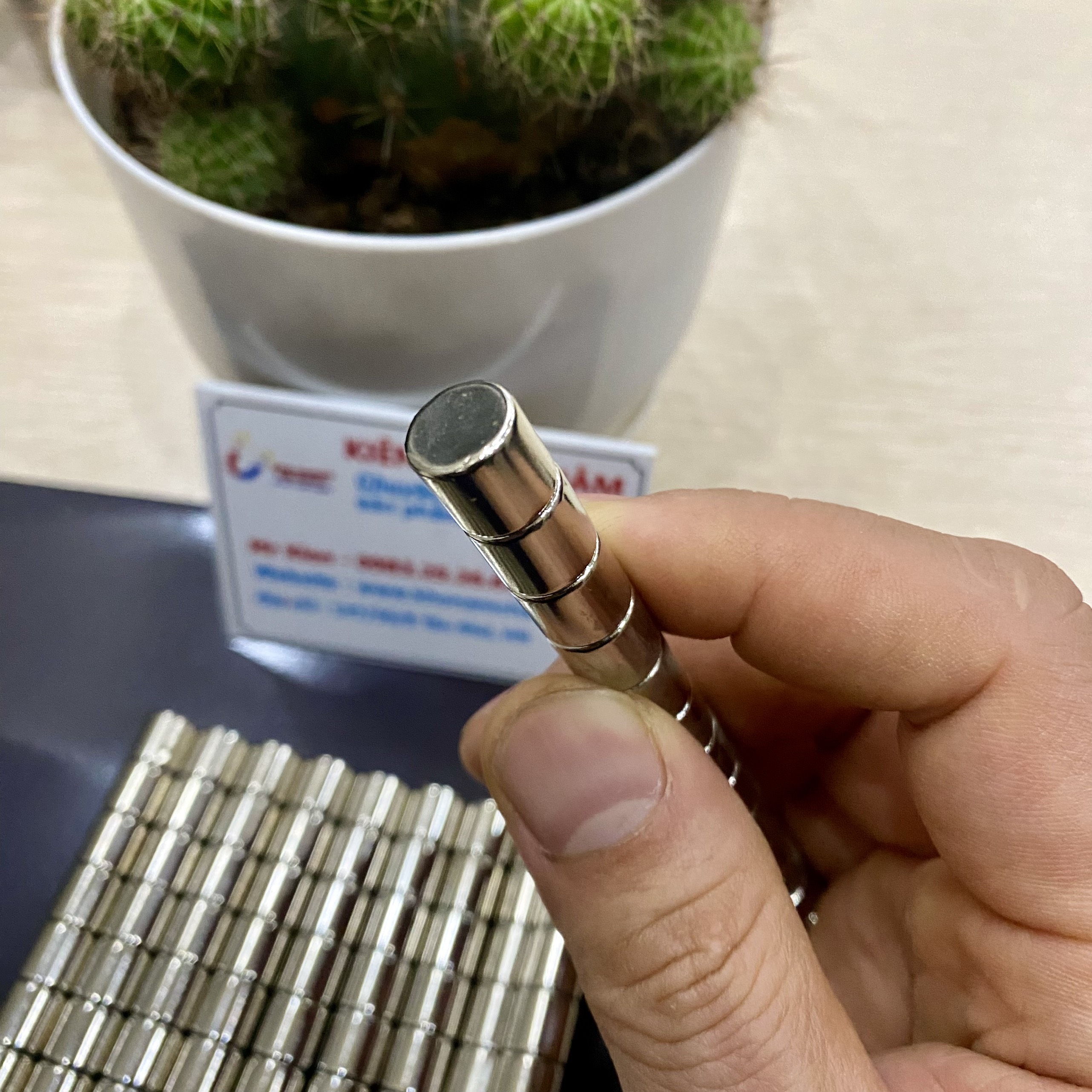 5 Nam châm trụ tròn phi 10x10mm siêu mạnh