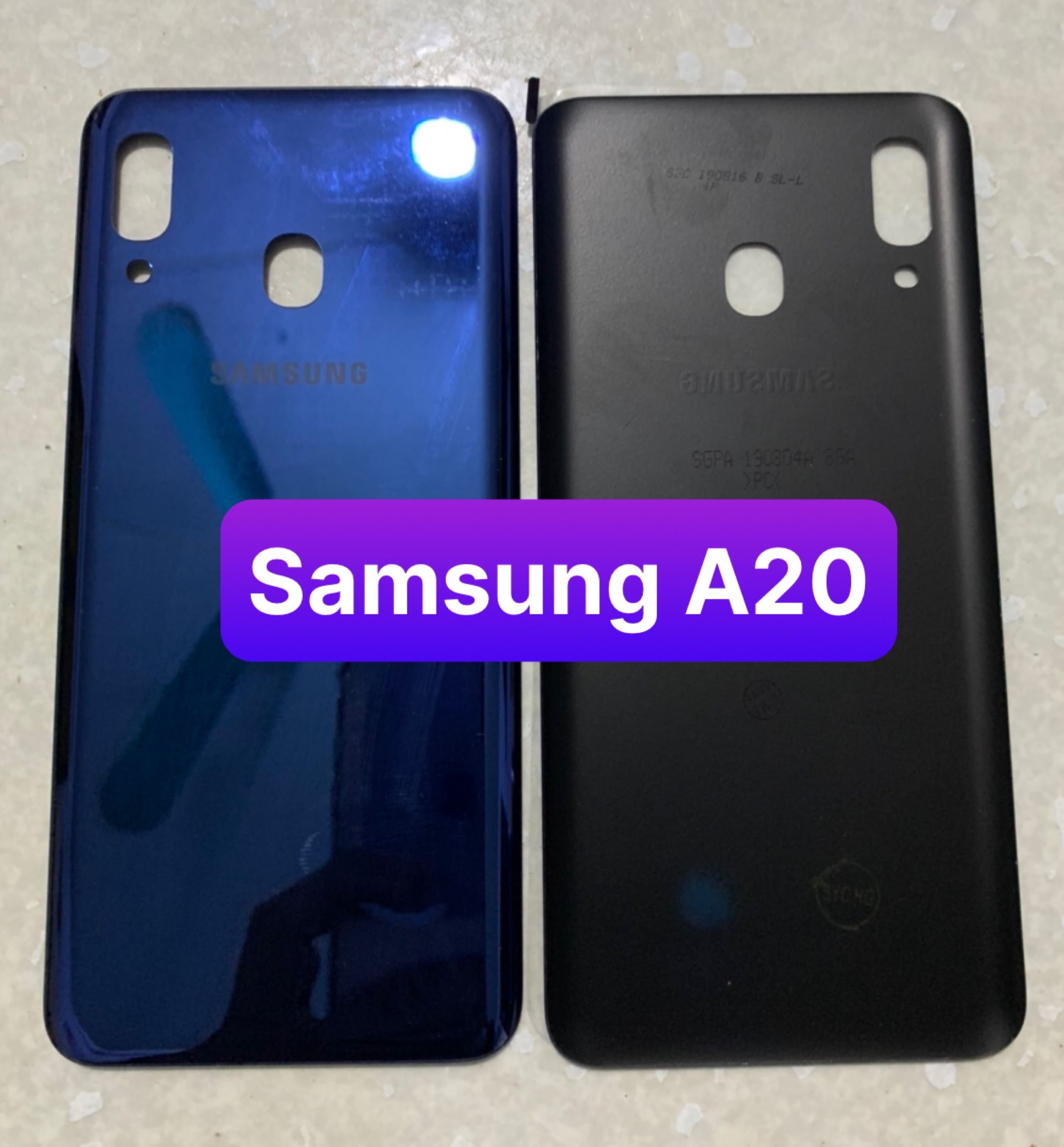 nắp lưng samsung A20 (zin)