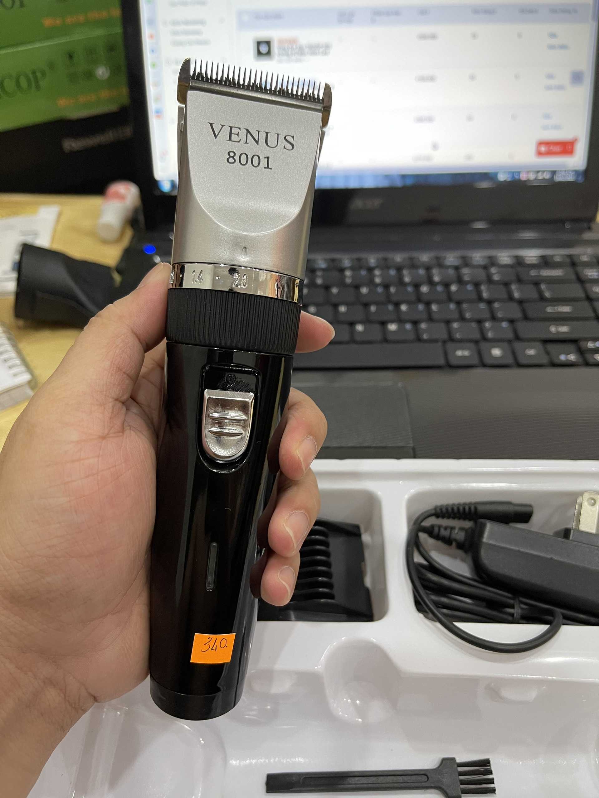 Tông Đơ Điện Venus 8001