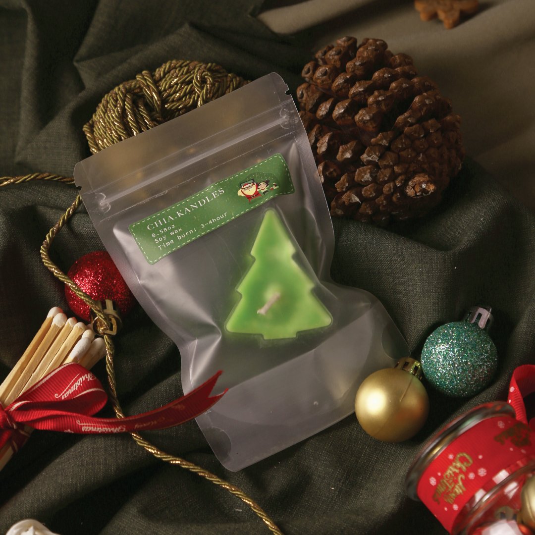 Nến Thơm Tealight Hình Cây Thông Noel Chia.kandles (0,58oz)