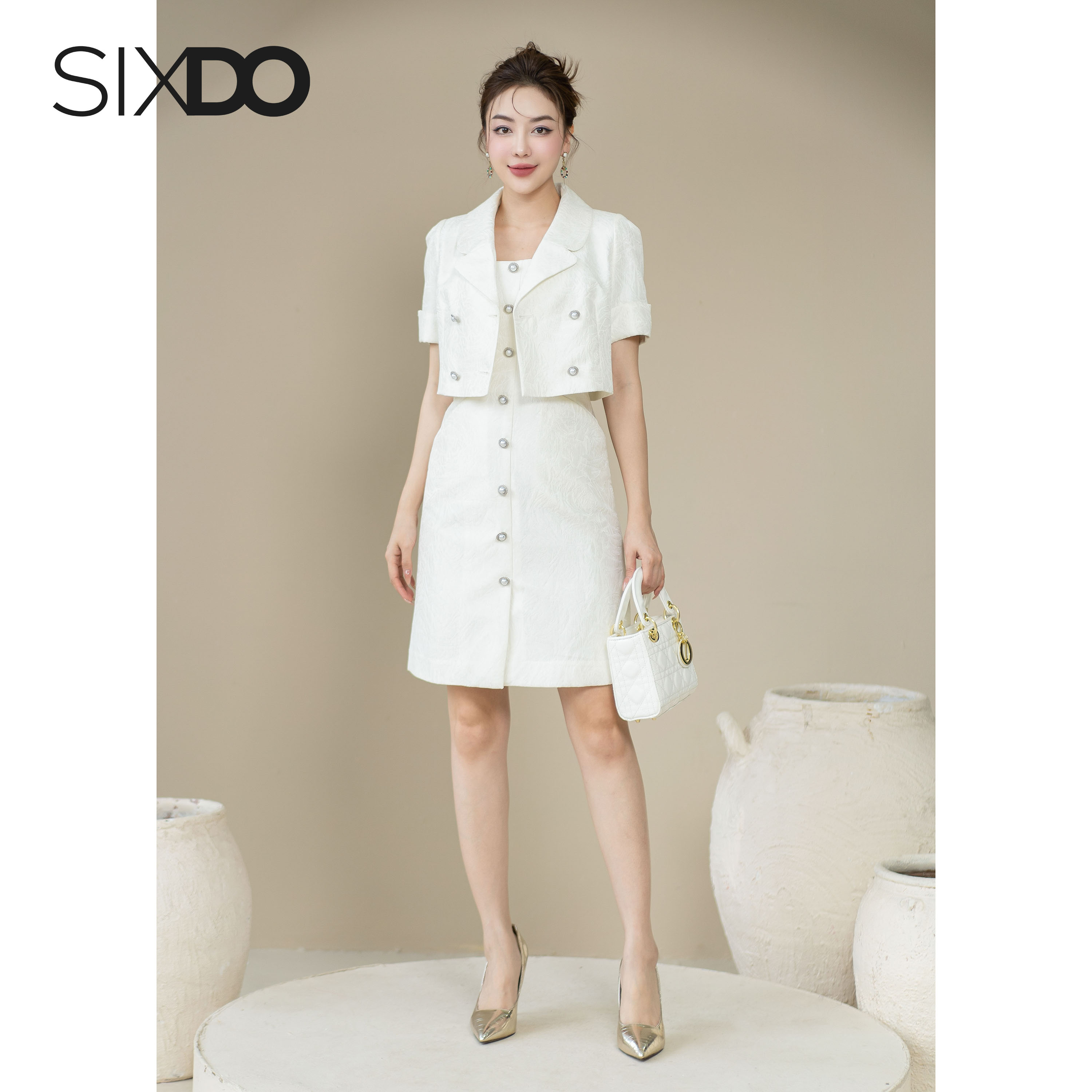 Áo Vest nữ trắng dáng lửng SIXDO (White Rose Cropped Brocade Vest)